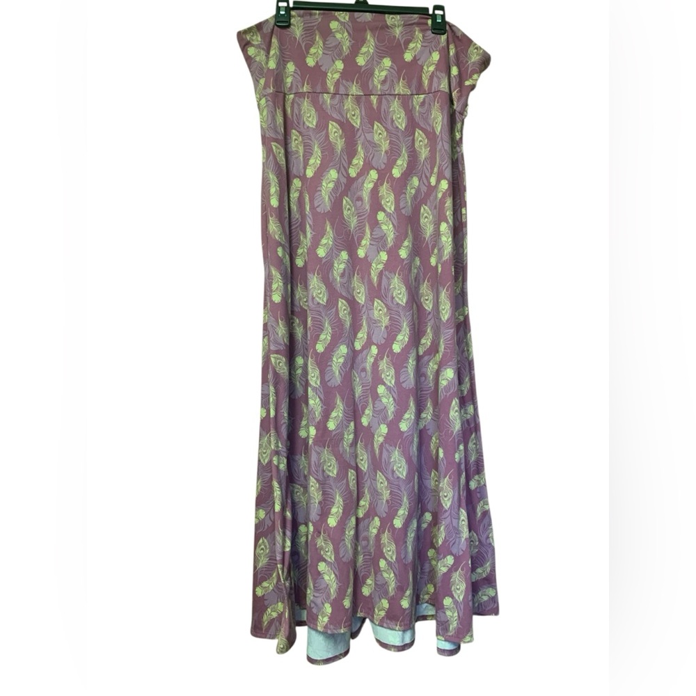 LuLaRoe Maxi Skirt- Purple and Feather Design EUC